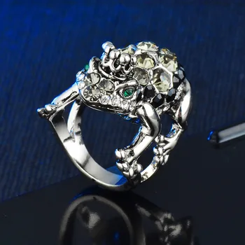 Изысканное Женское кольцо с кристаллом серебристого цвета и цирконом, кольцо в виде лягушачьей короны, украшения для коктейльной вечеринки, хип-хоп-панк-кольцо, подарок на День Святого Валентина